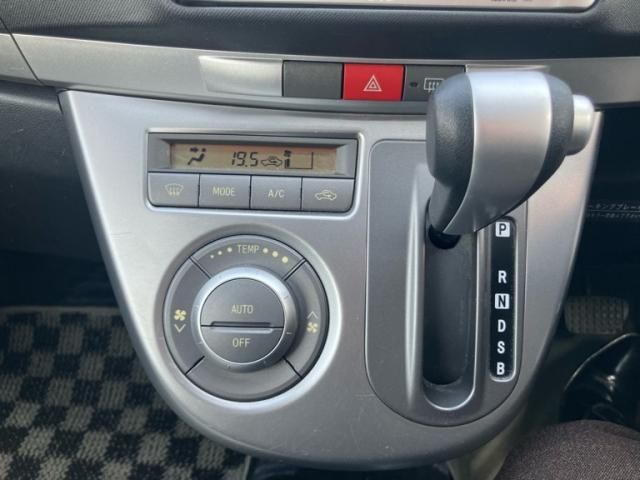 DAIHATSU MOVE CUSTOM 2006 Image 31