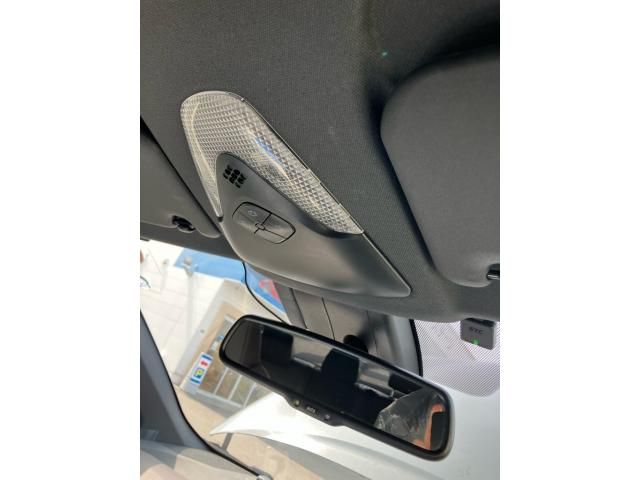 TOYOTA C-HR 2018 Image 31