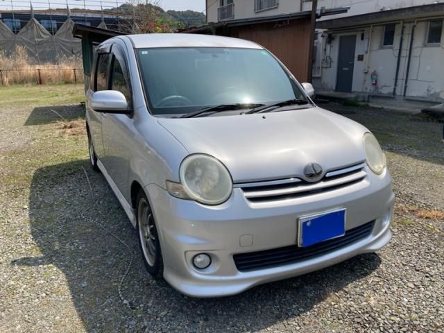 TOYOTA SIENTA 2010 Image 31