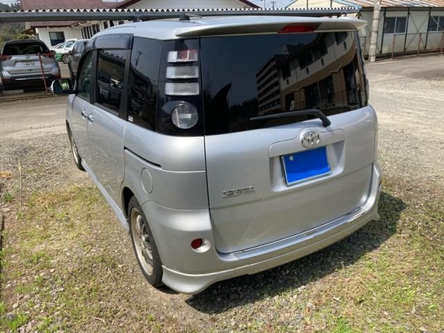 TOYOTA SIENTA 2010 Image 31