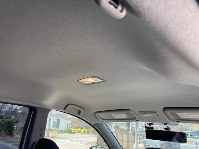 TOYOTA SIENTA 2010 Image 31