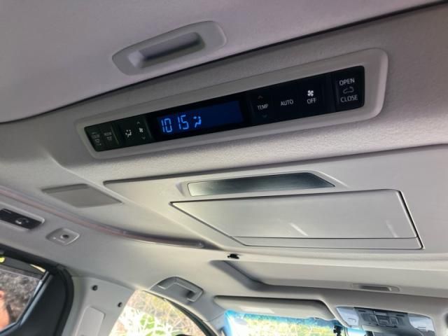 TOYOTA ALPHARD HYBRID 4WD 2020 Image 31