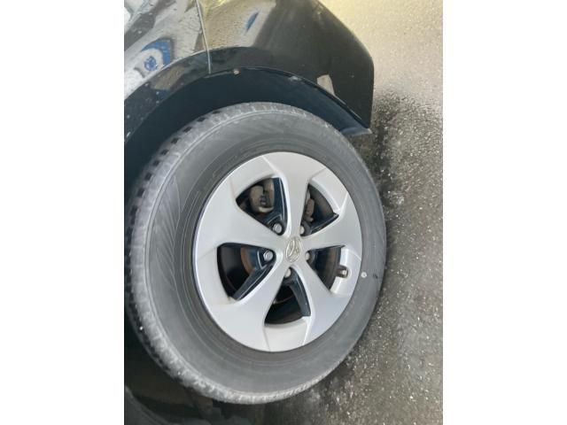 TOYOTA PRIUS 2012 Image 31