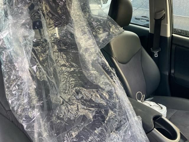 TOYOTA PRIUS 2012 Image 31