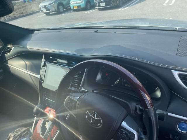 TOYOTA HARRIER HYBRID 2014 Image 31