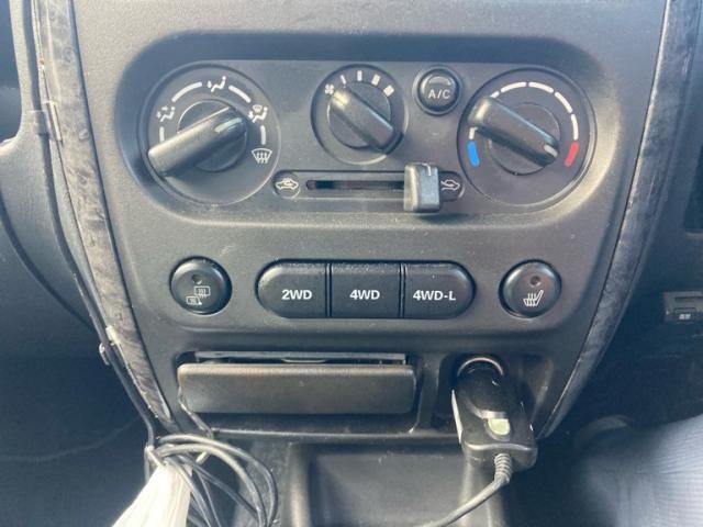 SUZUKI JIMNY 4WD 2005 Image 31