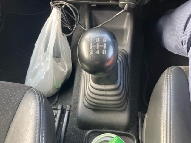 SUZUKI JIMNY 4WD 2005 Image 31