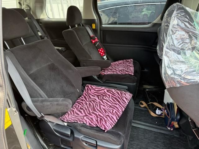 TOYOTA ALPHARD 2010 Image 31