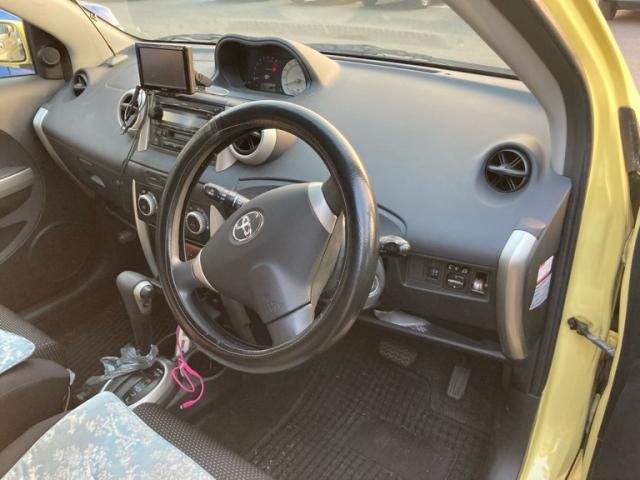 TOYOTA IST 2003 Image 31