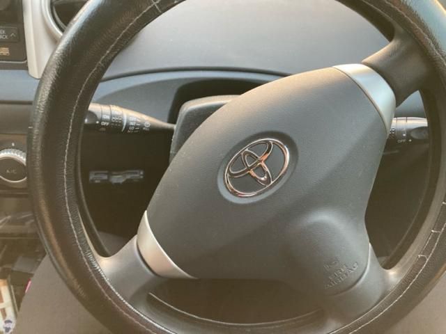 TOYOTA IST 2003 Image 31