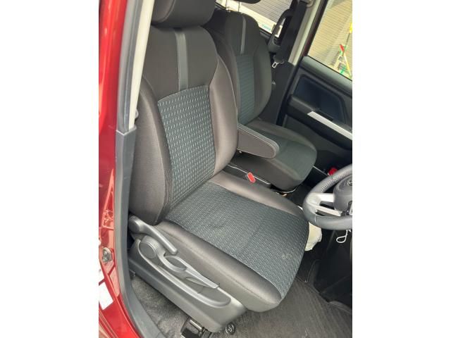 TOYOTA ROOMY 4WD 2022 Image 31