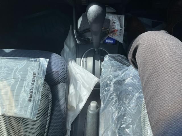 HONDA FIT HYBRID 2012 Image 31