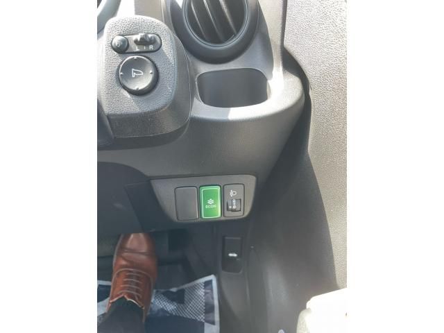 HONDA FIT HYBRID 2012 Image 31