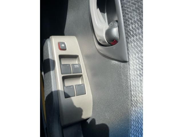 HONDA FIT HYBRID 2012 Image 31