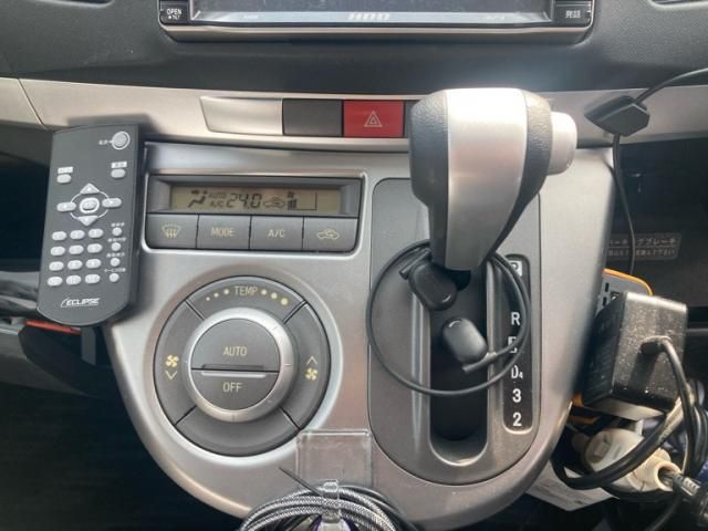 DAIHATSU MOVE CUSTOM 2007 Image 31