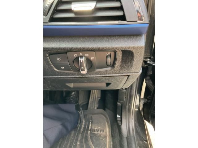 BMW 1SERIES 2012 Image 31