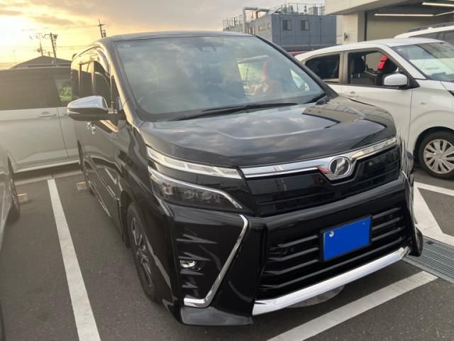 TOYOTA VOXY 2019 Image 31