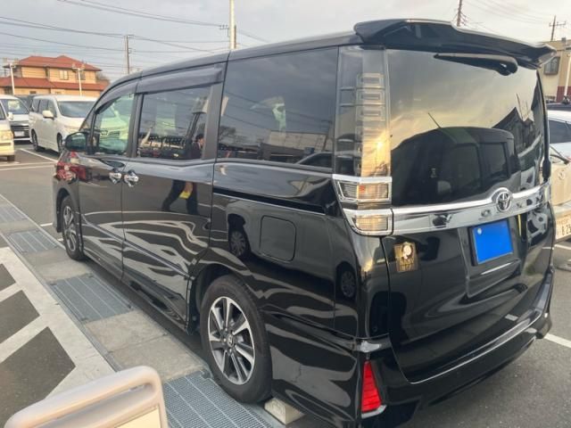 TOYOTA VOXY 2019 Image 31