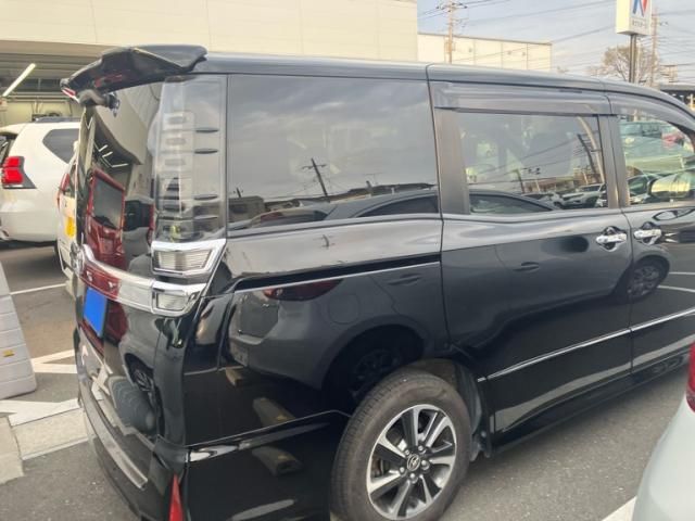 TOYOTA VOXY 2019 Image 31