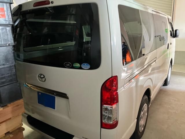 TOYOTA HIACE VAN 4WD 2021 Image 31