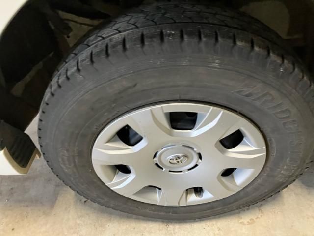 TOYOTA HIACE VAN 4WD 2021 Image 31