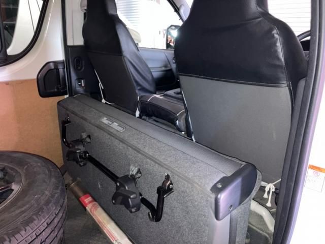 TOYOTA HIACE VAN 4WD 2021 Image 31