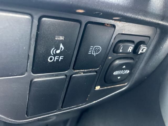 TOYOTA PRIUS 2014 Image 31