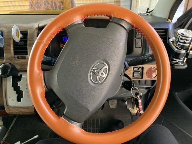 TOYOTA HIACE VAN 2WD 2014 Image 31