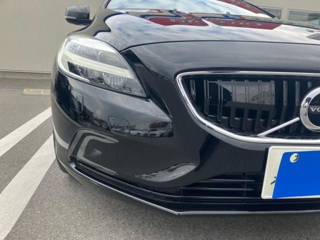 VOLVO V40 2019 Image 31