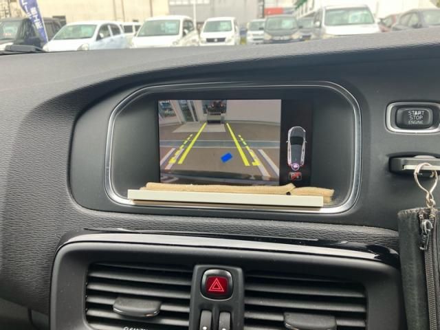 VOLVO V40 2019 Image 31