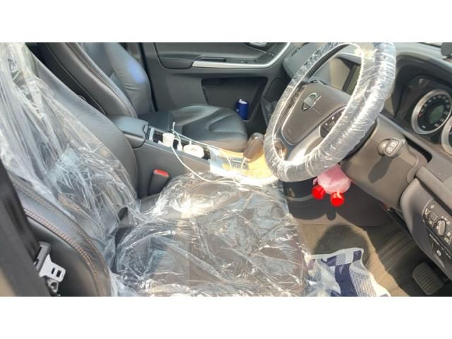 VOLVO XC60 2011 Image 31