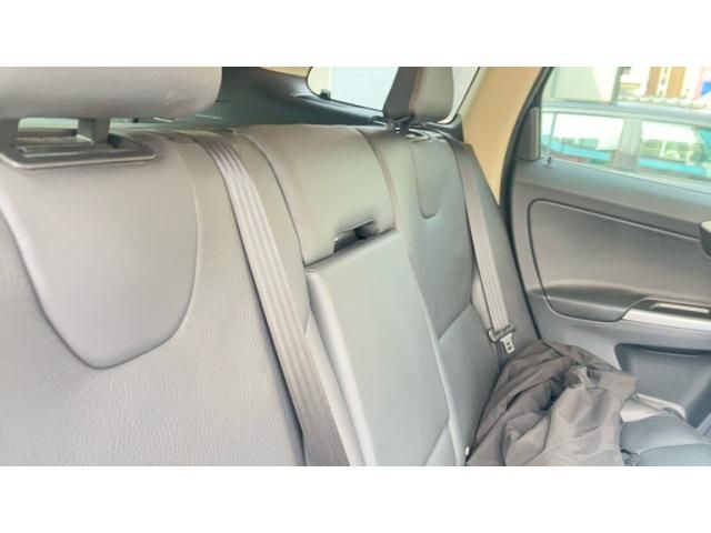 VOLVO XC60 2011 Image 31