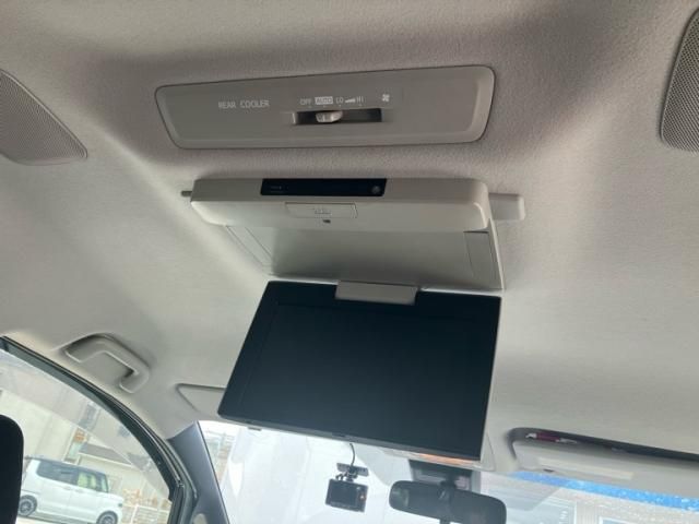 TOYOTA VOXY 2016 Image 31