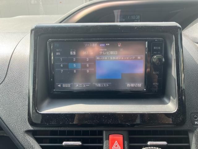 TOYOTA VOXY 2016 Image 31