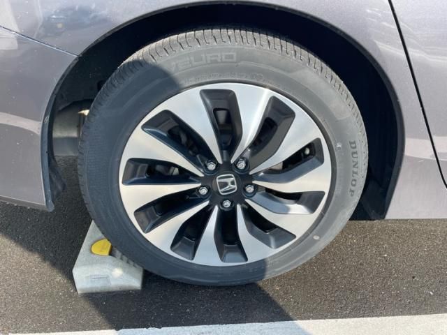 HONDA ACCORD HYBRID 2013 Image 31