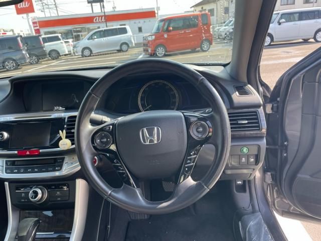 HONDA ACCORD HYBRID 2013 Image 31