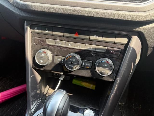 VOLKSWAGEN T-ROC 2021 Image 31