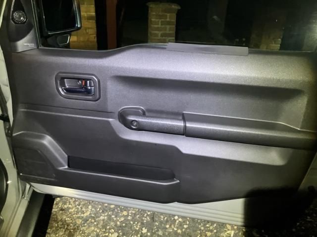 SUZUKI JIMNY SIERRA 2024 Image 31