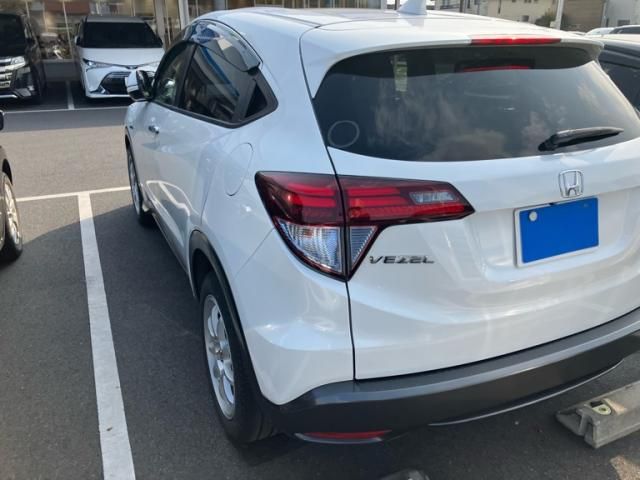HONDA VEZEL HYBRID 2016 Image 31