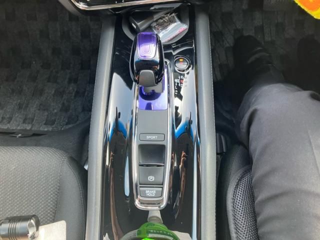 HONDA VEZEL HYBRID 2016 Image 31