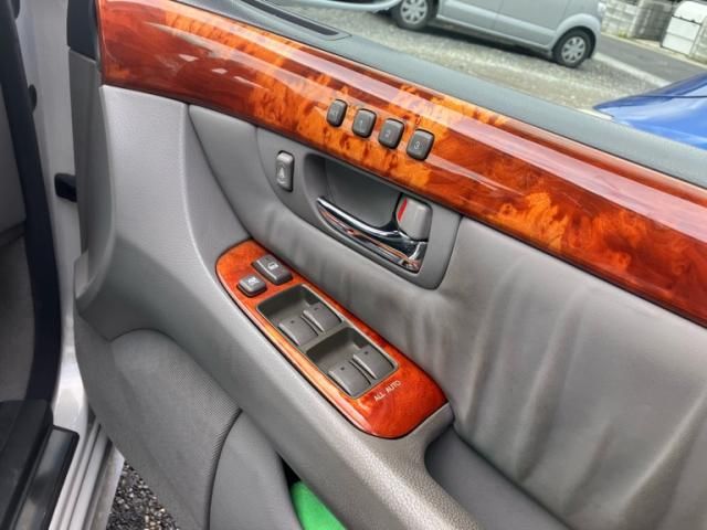 TOYOTA CELSIOR 2005 Image 31