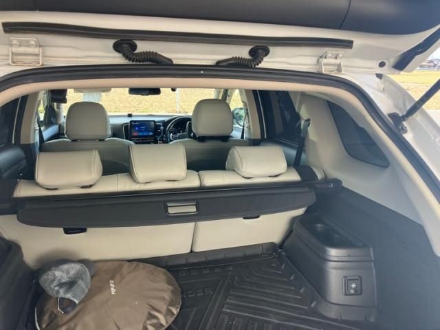 MITSUBISHI OUTLANDER PHEV 2018 Image 31