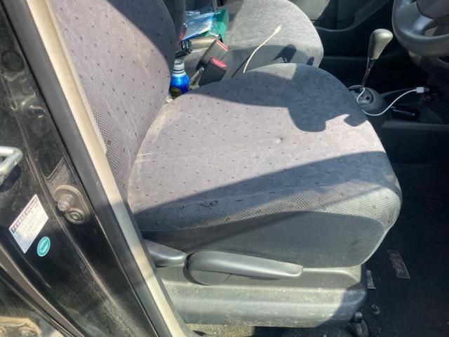 TOYOTA VITZ 2010 Image 31