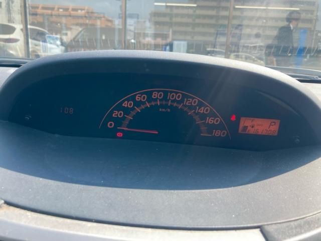 TOYOTA VITZ 2010 Image 31