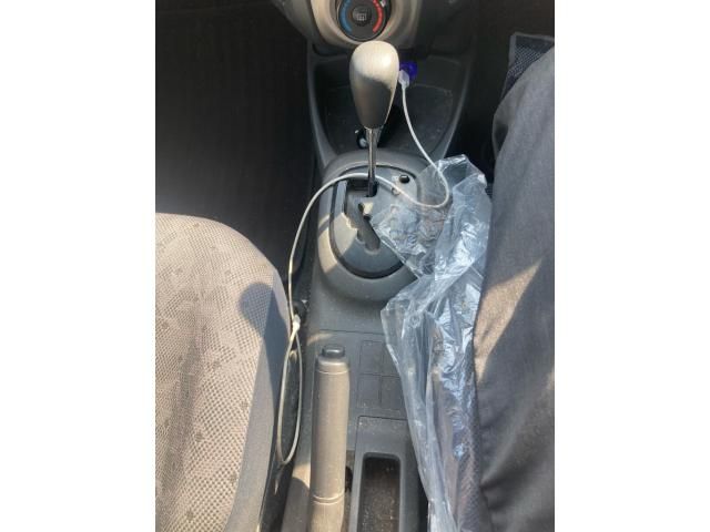 TOYOTA VITZ 2010 Image 31