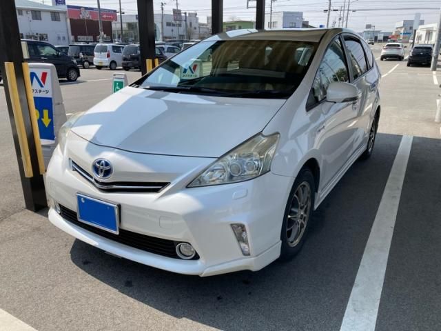 TOYOTA PRIUS ALPHA 2013 Image 31