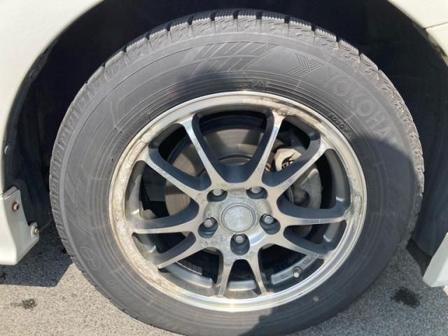 TOYOTA PRIUS ALPHA 2013 Image 31