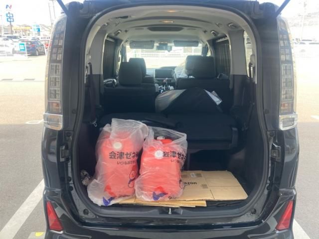 TOYOTA VOXY 4WD 2017 Image 31