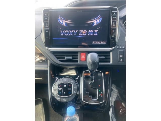 TOYOTA VOXY 4WD 2017 Image 31