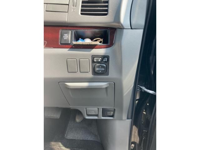 TOYOTA ESTIMA 2011 Image 31